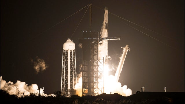 space-x-launch.jpg 