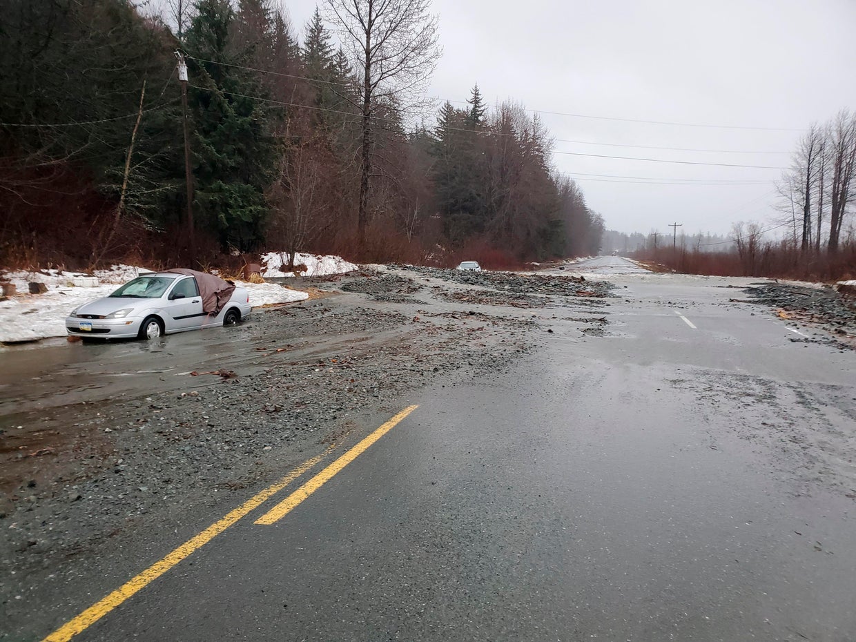 2 people missing and homes destroyed in "devastating" Alaska mudslides
