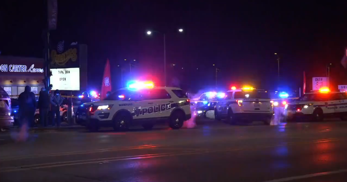 3 killed, 3 others injured in shooting at the Illinois bowling alley