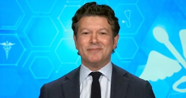 More screen time causing vision problems in pandemic, doctor warns