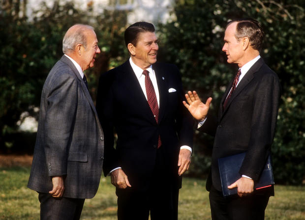 The Effects of Reagan and Bushs Policies
