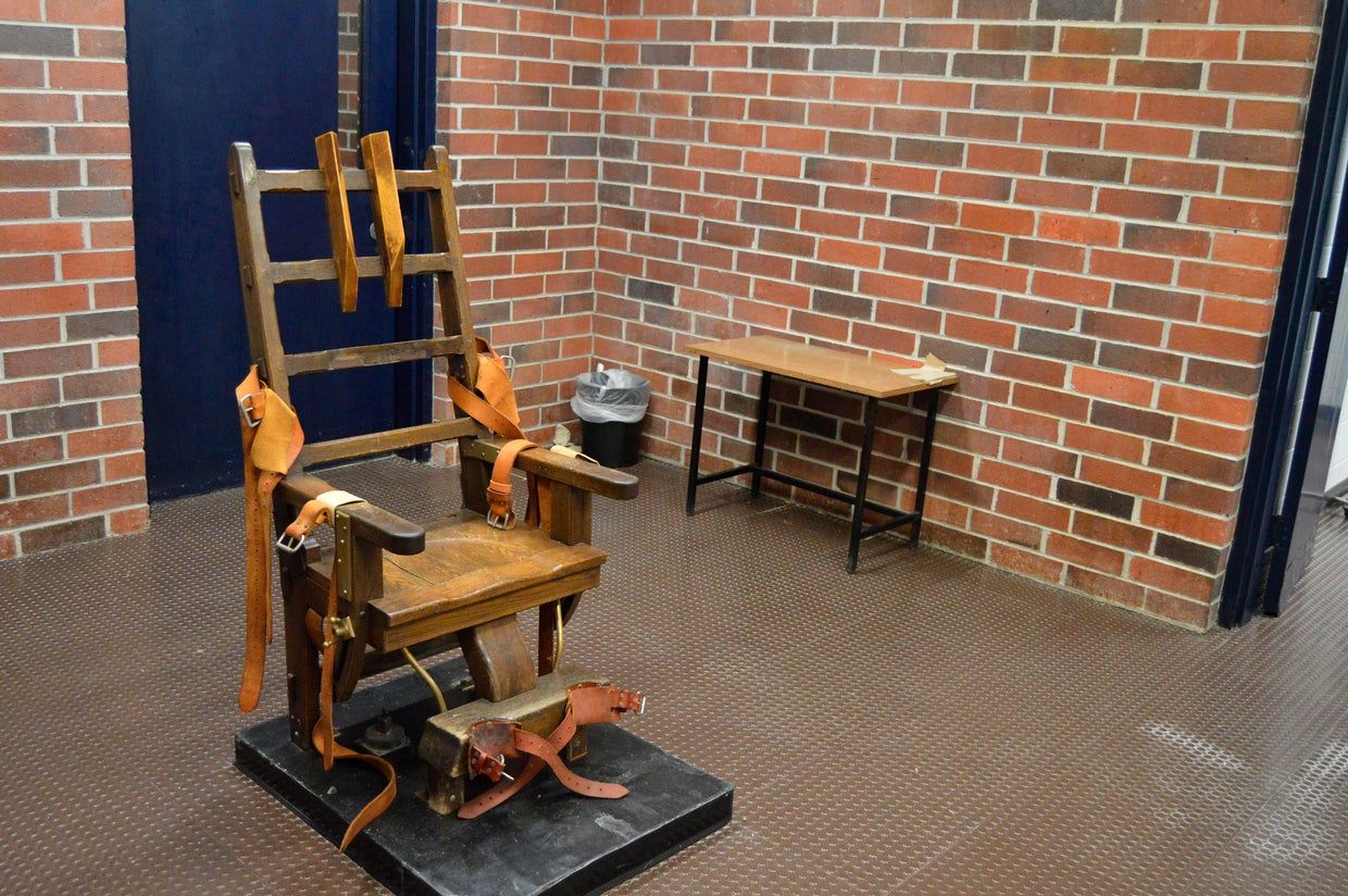South Carolina Inmate Picks Firing Squad Over Electric Chair As