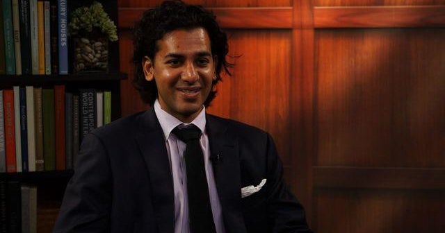 Who feels more pain after surgery, men or women?