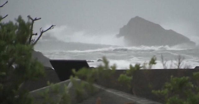 Typhoon Vongfong bears down on Okinawa
