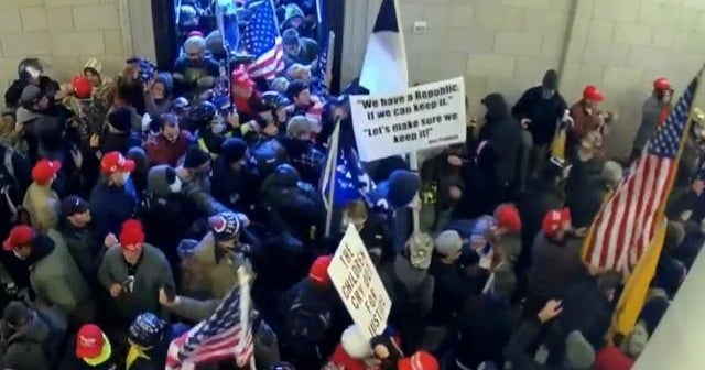 Social network says it warned FBI before Capitol riot