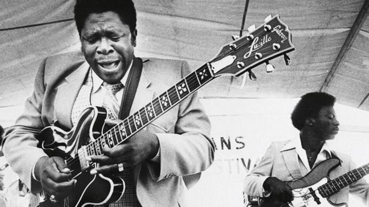 Blues video. BB King в молодости. Самые известные Афроамериканские гитарист. Фото молодой би би Кинг. B.B. King got my Mojo working.