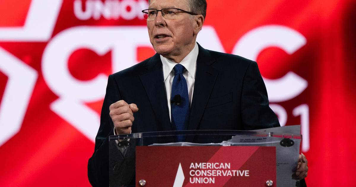 NRA boss says he didn't tell group leaders before bankruptcy