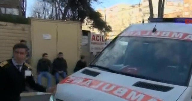 Explosion hits tourist area in central Istanbul
