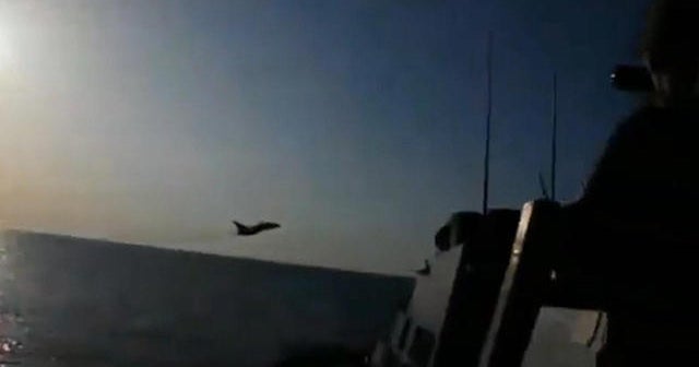 Russia defends flyby over U.S. naval destroyer