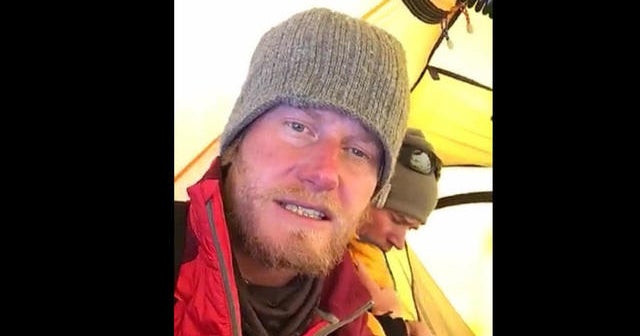 Snapchatting climber reaches Mt. Everest summit