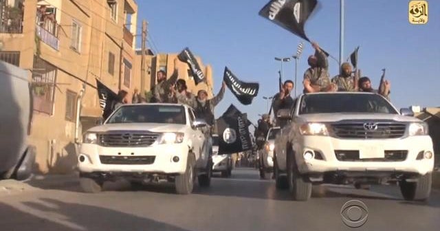 Assad regime bombs U.S.-backed forces in latest Syrian battle