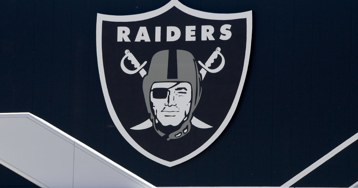 Las Vegas Raiders Face Reaction to Derek Chauvin’s “I Can Breathe” Tweet