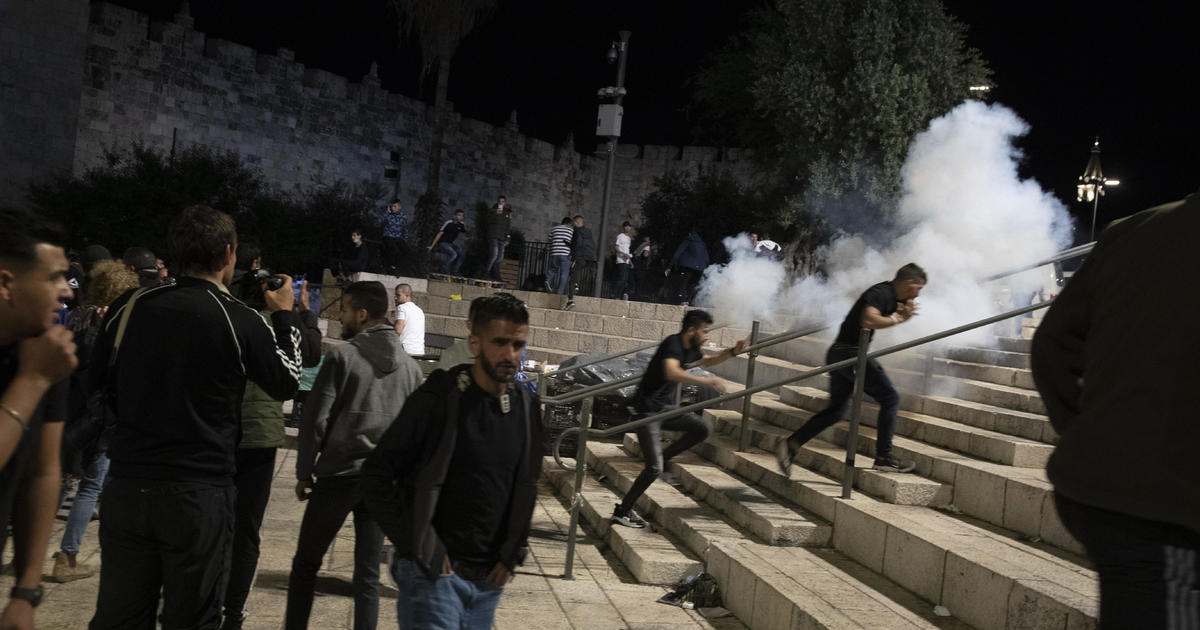 Palestinians and Israel police clash at Al-Aqsa mosque, leaving dozens injured