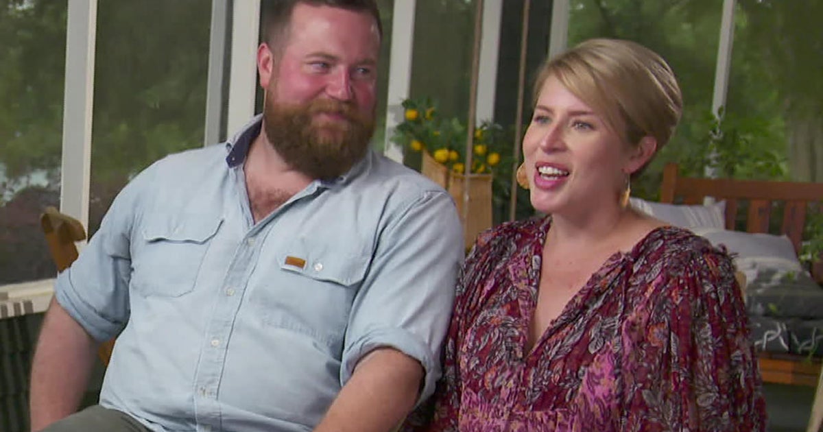 Erin and Ben Napier on rebuilding their "Home Town" CBS News