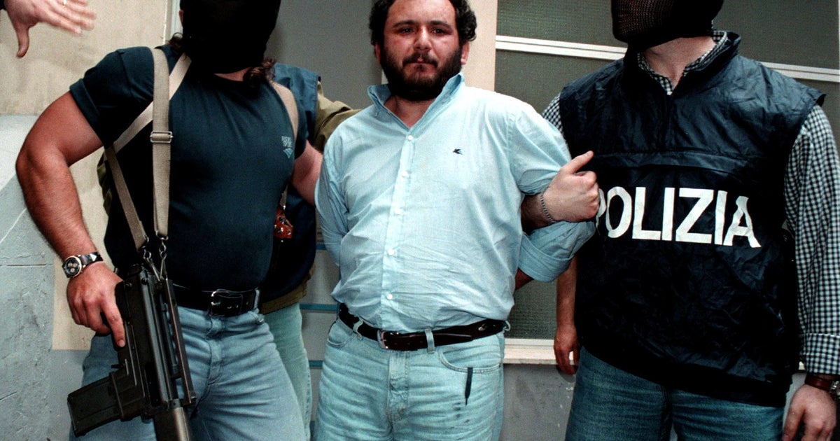 Mafia hit man who killed famous prosecutor and dissolved boy's body in