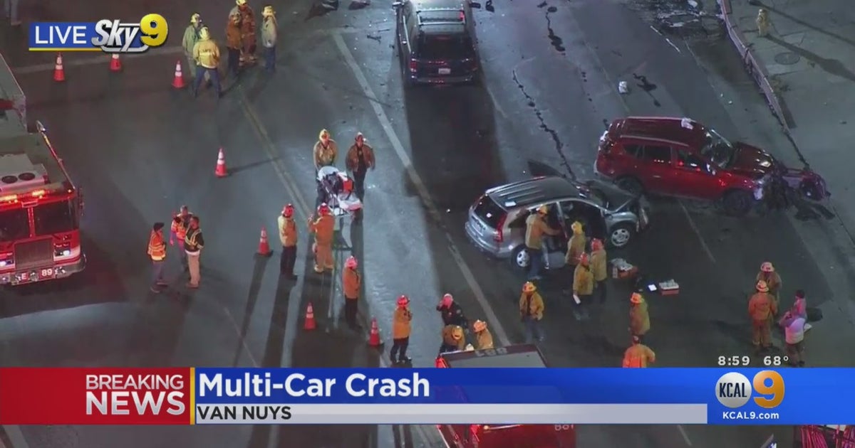 Multiple People Injured In 4-Car Crash In Van Nuys - CBS Los Angeles