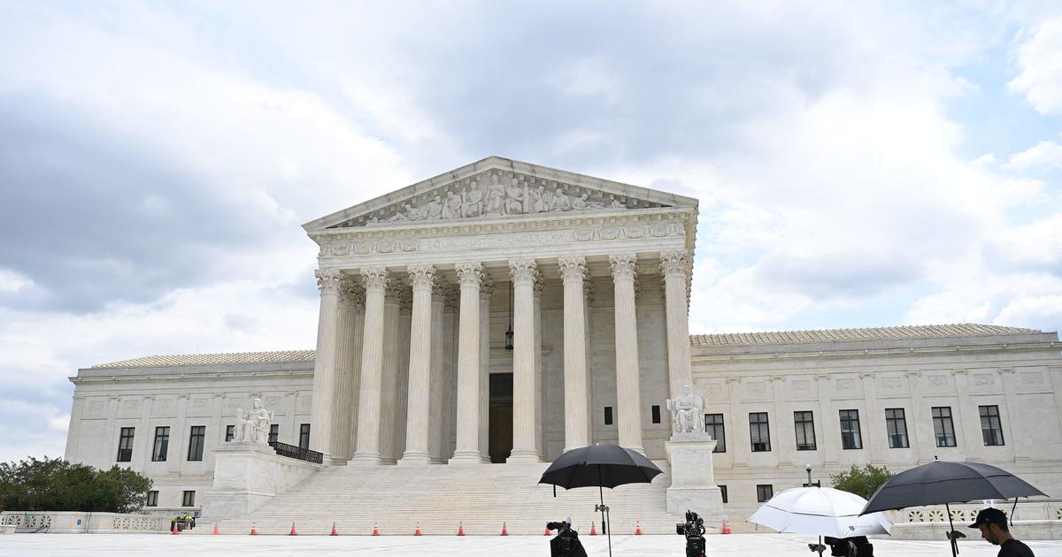 Supreme Court blocks Biden administration's eviction moratorium
