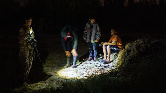 US-MEXICO-BORDER-IMMIGRATION-MIGRANTS 