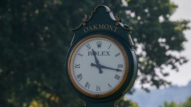 #1 Tee - Oakmont Country Club Rolex Clock 