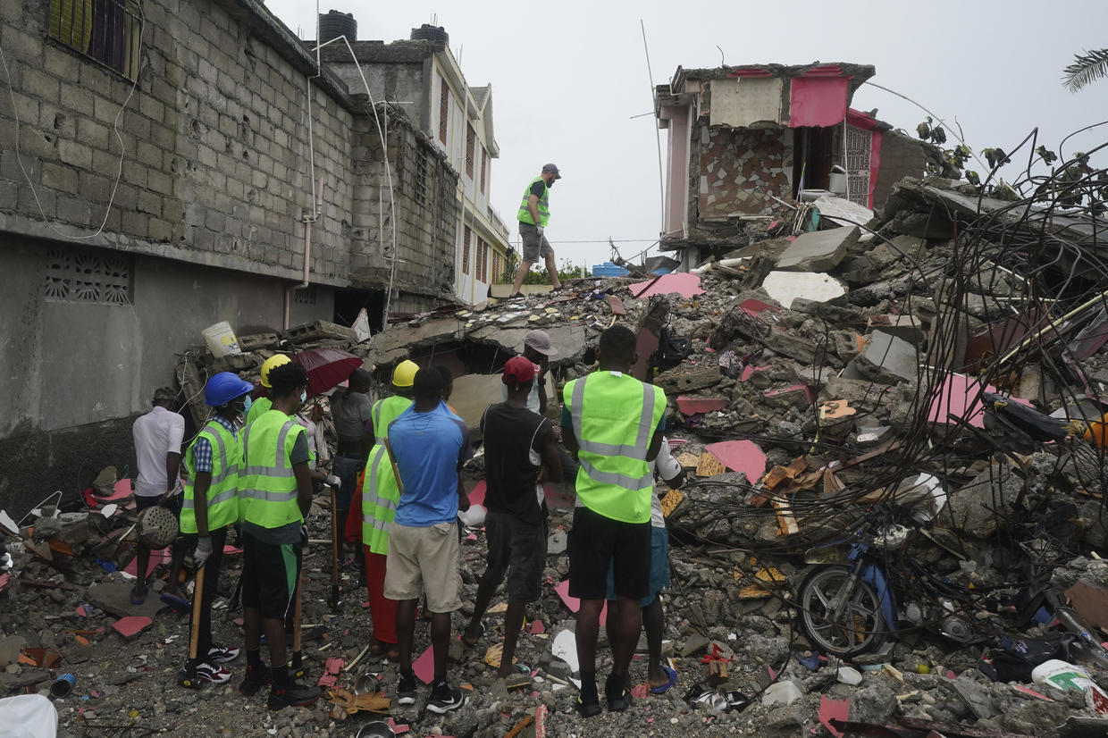 Death toll from Haiti earthquake climbs to 1,941, with over 9,900