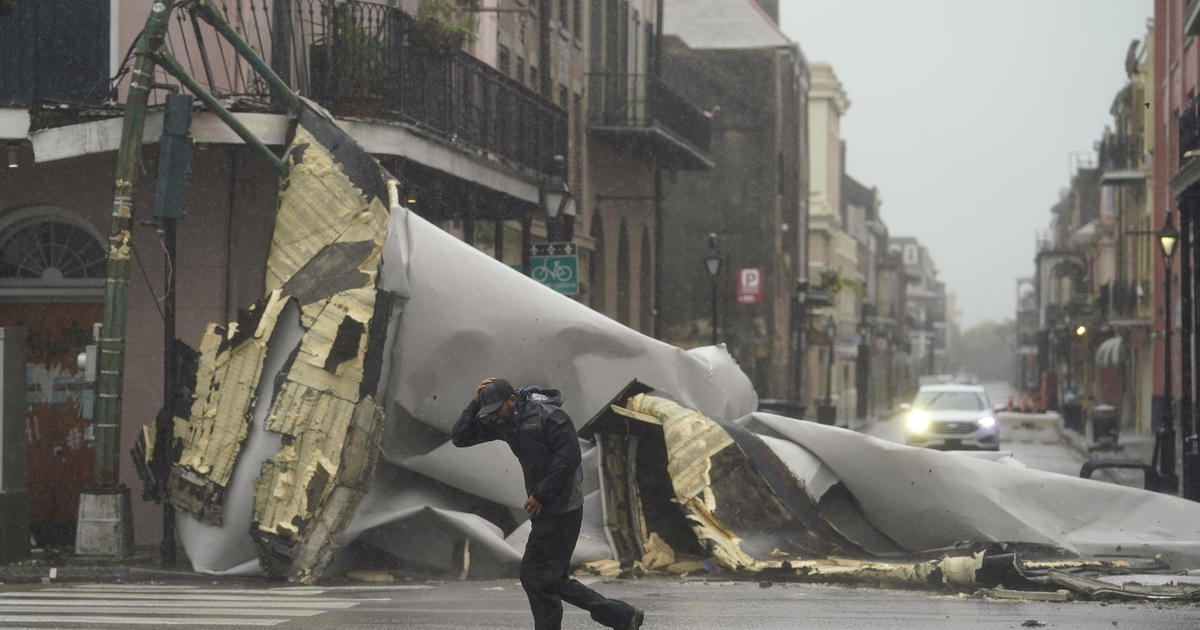 Hurricane Ida slams Louisiana as an "extremely dangerous" storm; New Orleans reports "no power"
