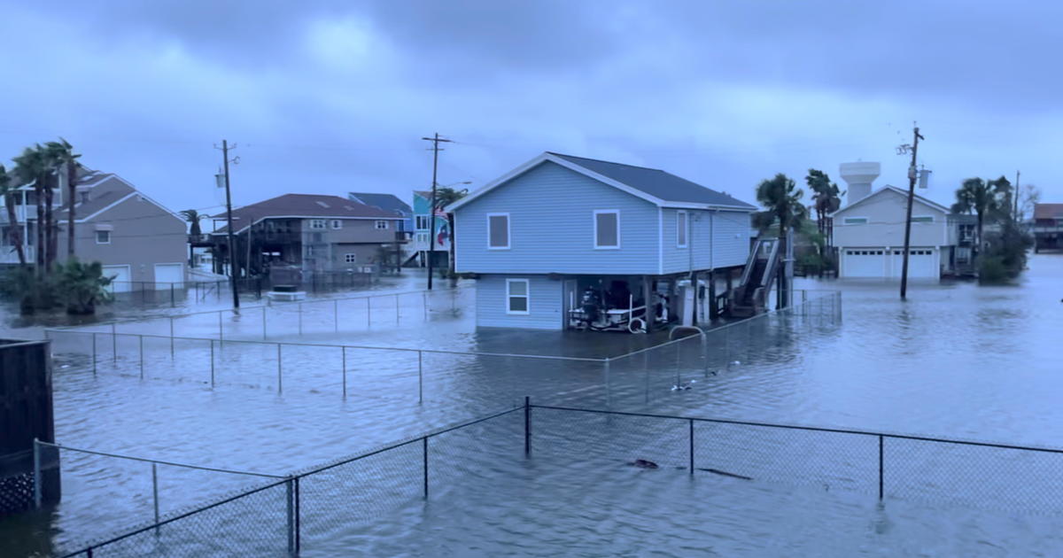 Nicholas makes landfall as hurricane, swamping parts of Texas