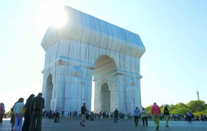 christowrappedarcdetriomphe-795790-640x360.jpg