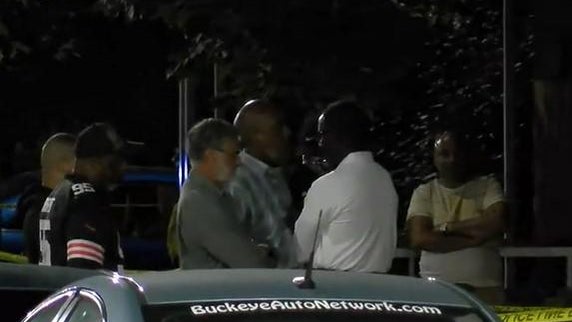 cleveland-mayor-frank-jackson-at-scene-of-shooting-death-of-grandson-frank-q-jackson-on-evening-of-0919921.jpg