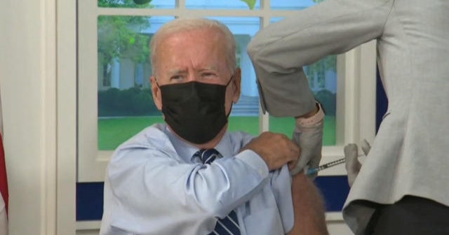 Biden receives COVID-19 booster shot