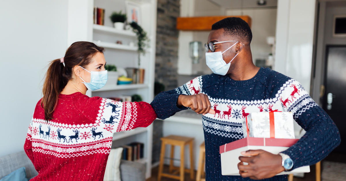 CDC issues new COVID-19 guidance for the holiday season