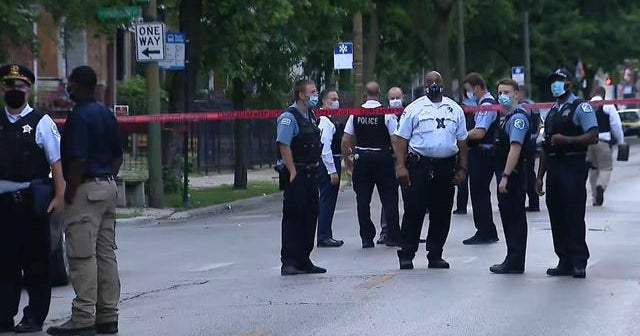 Chicago police union, city file lawsuits against one another amid vaccine mandate for city workers