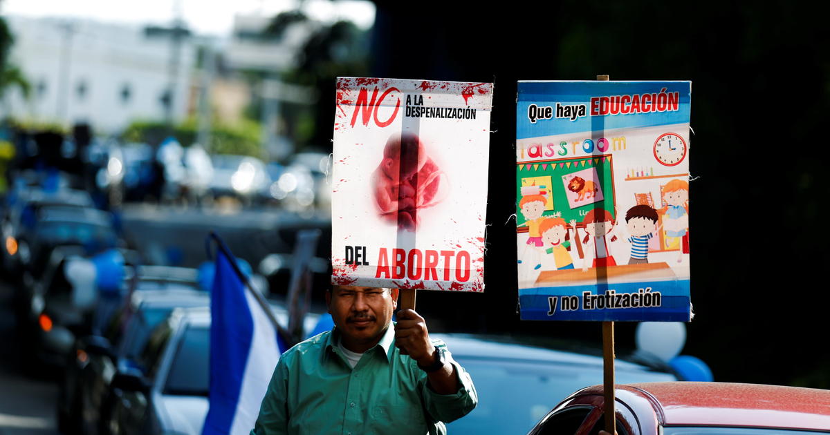 El Salvador lawmakers overwhelmingly reject challenge to country's complete abortion ban