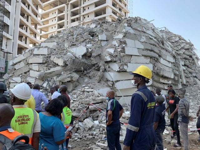 Dozens feared trapped after deadly high-rise building collapse in Nigeria - CBS News