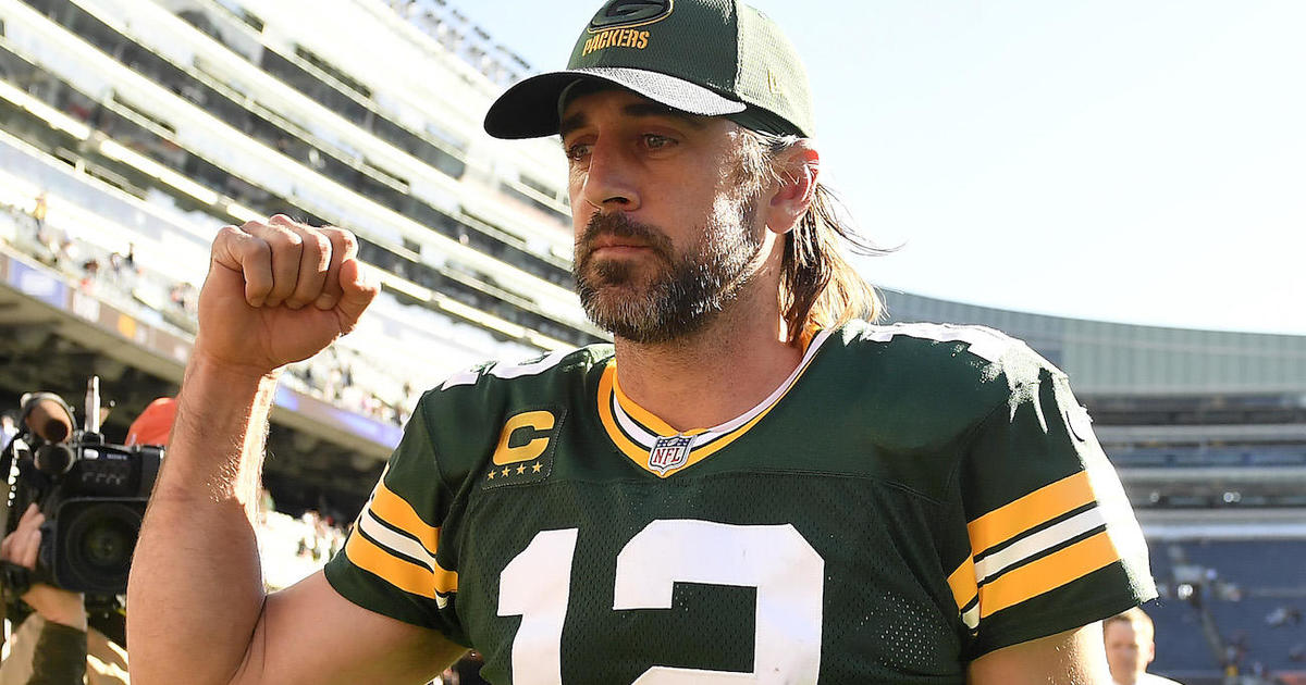 Aaron Rodgers confirms he's unvaccinated and says he takes ivermectin: "I realize I'm in the crosshairs of the woke mob"