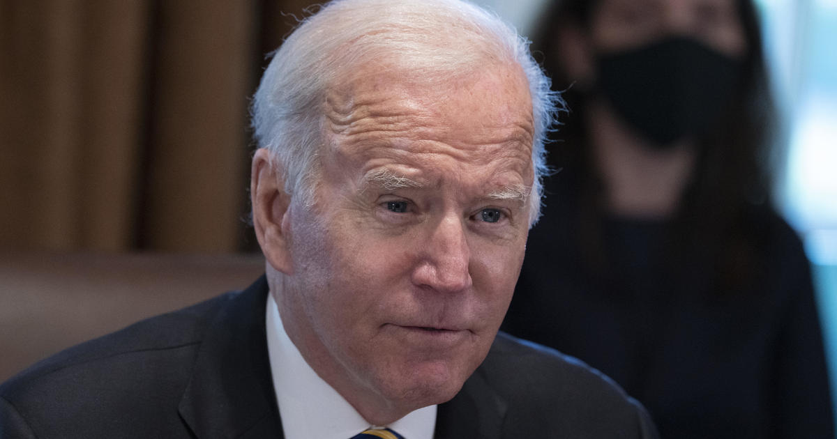 Federal appeals court halts Biden's COVID-19 vaccine rule for large businesses