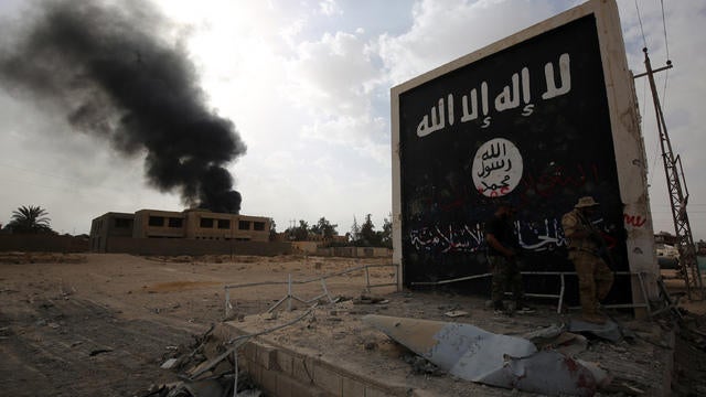 cbsn-fusion-us-defense-watchdog-warns-of-isis-insurgency-thumbnail-836208-640x360.jpg 
