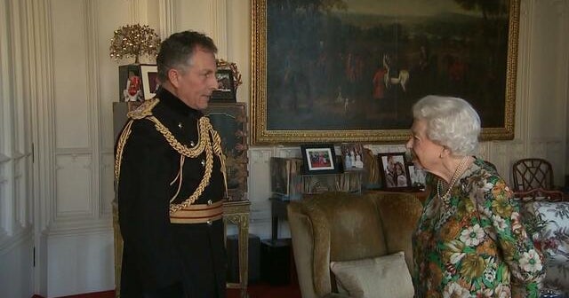 Queen Elizabeth II attends first in-person audience since missing events for back sprain