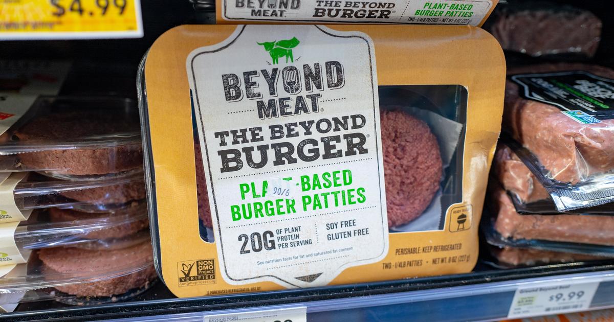 CBS News poll: A third of Americans are eating less meat than a few years ago
