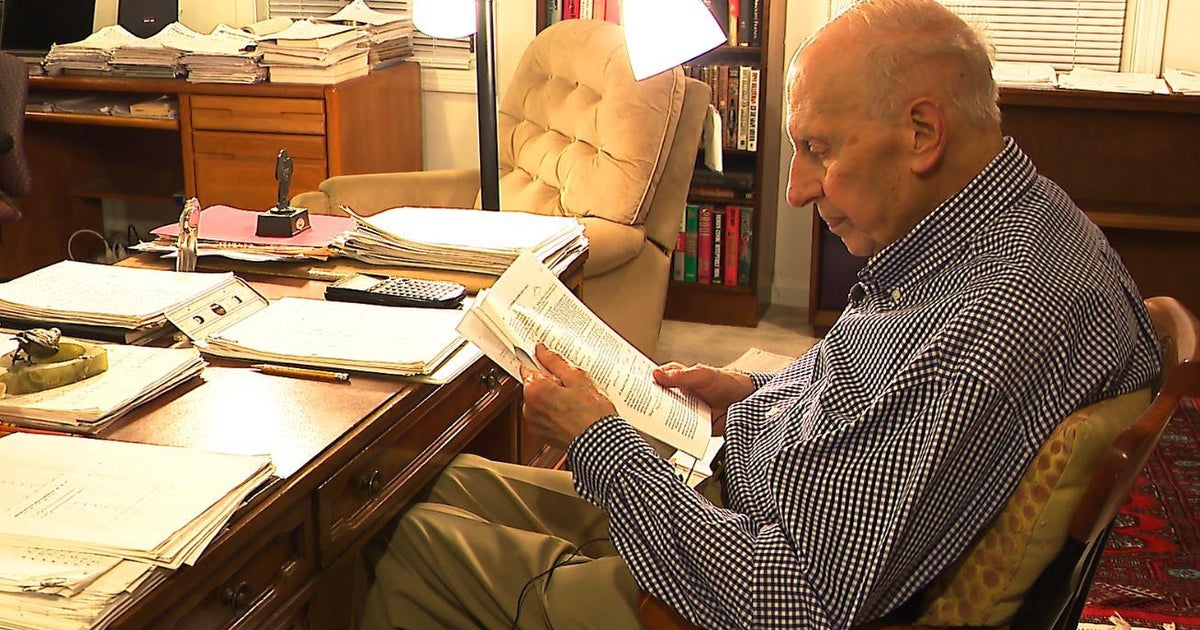 89-year-old retiree earns Ph.D. in physics from Ivy League school - Vimarsana News