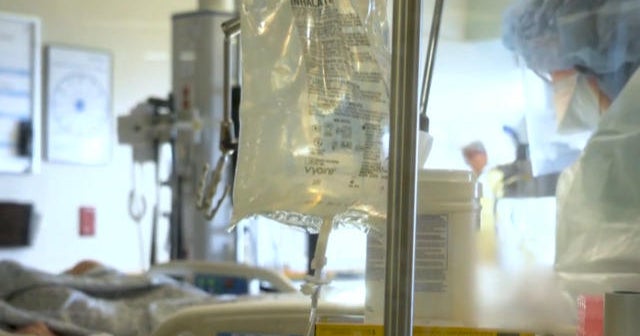 Eye Opener: COVID-19 cases spike ahead of Christmas