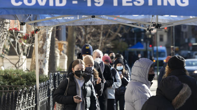 NYC Covid-19 Surge Brings Back Long Lines Outside Testing Centers 