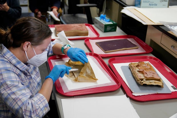 Lee Statue-Time Capsule 