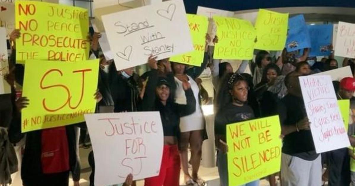 Protesters call for firing of officer in fatal Boynton Beach, Florida attempted dirt bike traffic stop