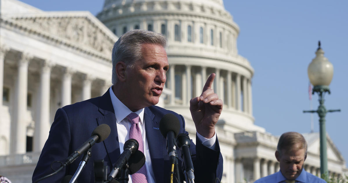 McCarthy pledges to kick three Democrats from committees if elected speaker