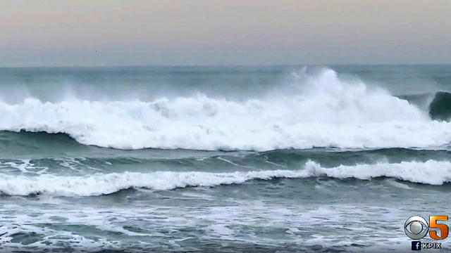 ocean-beach-waves.jpg 