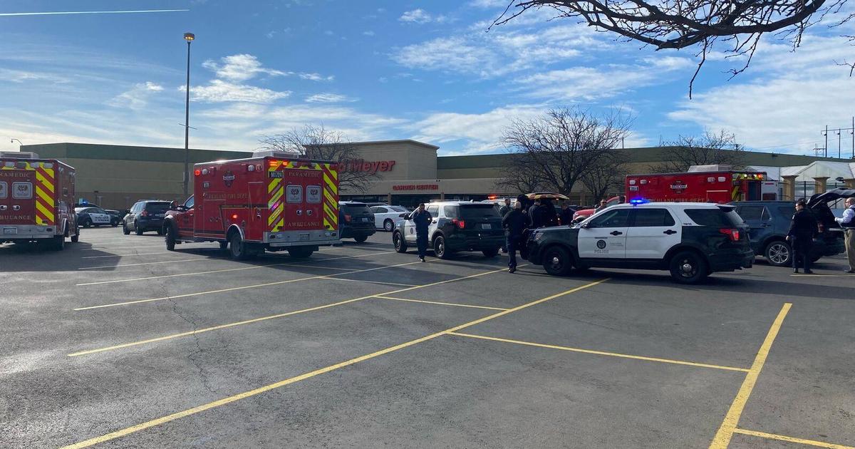 Suspect caught hours after man killed in shooting at a Washington Fred Meyer grocery store