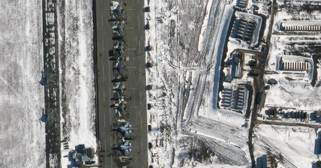 Defense Secretary Austin: Russia poised to strike Ukraine