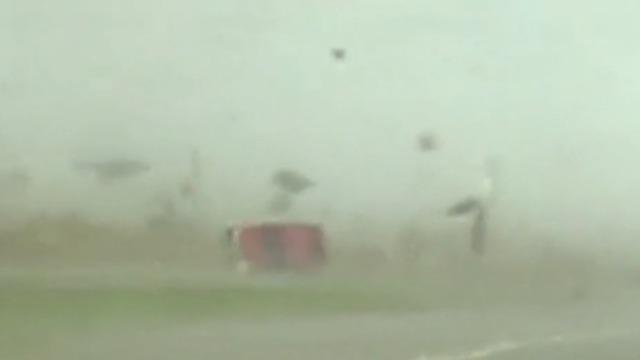 cbsn-fusion-texas-teen-talks-surviving-tornado-in-pickup-truck-thumbnail-935380-640x360.jpg 