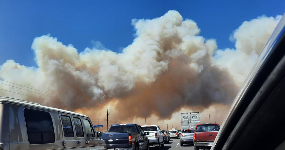 Arizona Tunnel wildfire burns 6,000 acres, prompting evacuations