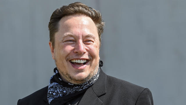 Tesla Gigafactory - Elon Musk 